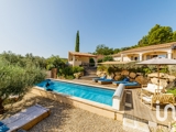 Vente  Maison de 240 m² à Callas 1 129 000 euros