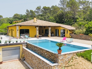 Vente  Maison de 210 m² à Cabasse 1 045 000 euros