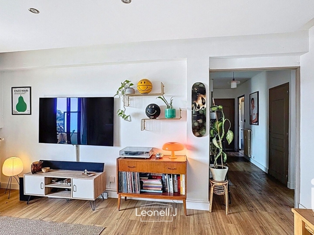 Vente  Appartement F3  de 65 m² à Toulon 179 000 euros Réf: SFN-1786419