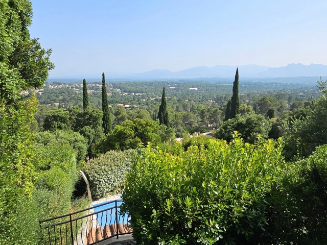Vente  Maison de 79 m² à Roquebrune sur Argens 399 000 euros Réf: SFN-1784772