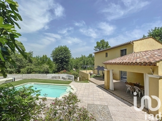 Vente  Maison de 212 m² à Saint Paul en Forêt 630 000 euros