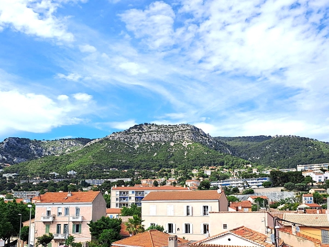 Vente  Appartement T3  de 85 m² à Toulon 179 000 euros Réf: SFN-1788589