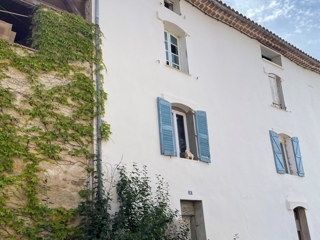 Vente  Maison de 143 m² à Montferrat 100 000 euros