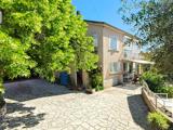 Vente  Maison de 305 m² à Solliès Pont 749 000 euros