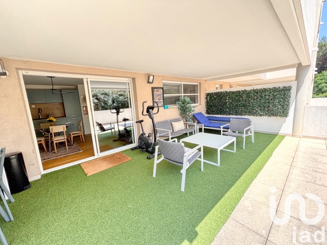 Vente  Appartement T3  de 64 m² à Sainte Maxime 485 000 euros Réf: SFN-1792528