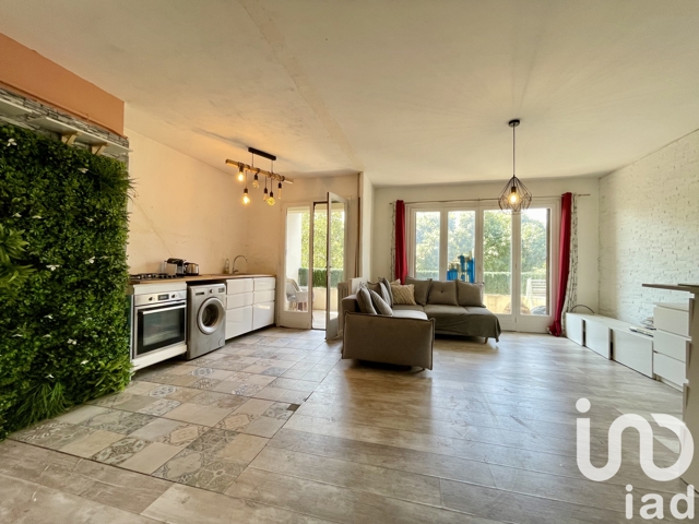 Vente  Appartement F3  de 75 m² à Toulon 139 000 euros Réf: SFN-1794525