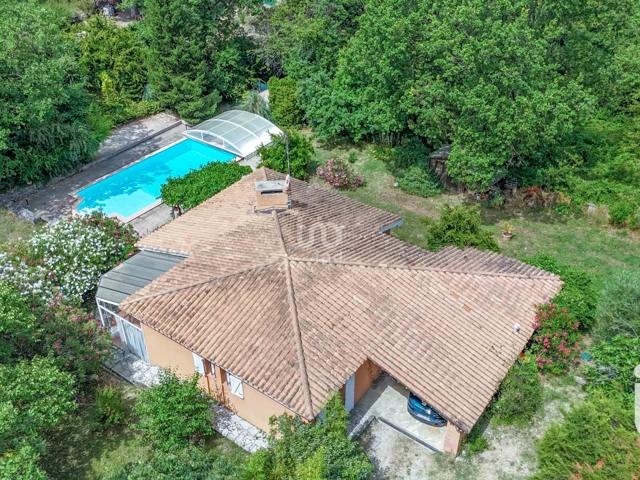 Vente  Maison de 128 m² à Saint Paul en Forêt 430 000 euros Réf: SFN-1795893