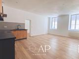 Vente  Appartement T2  de 51 m² à Toulon 165 000 euros