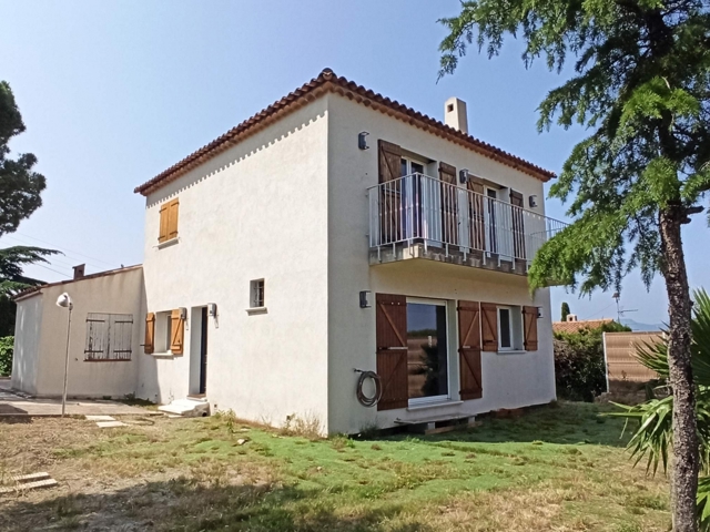Vente  Maison de 132 m² à Roquebrune sur Argens 590 000 euros Réf: SFN-1790747