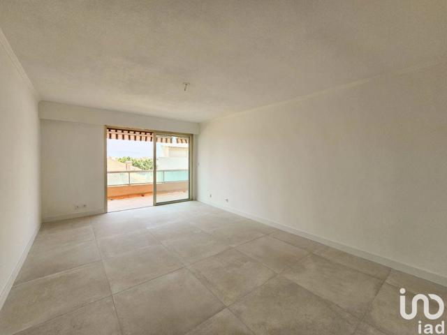 Vente  Appartement T3  de 71 m² à Saint Raphaël 439 900 euros Réf: SFN-1796117