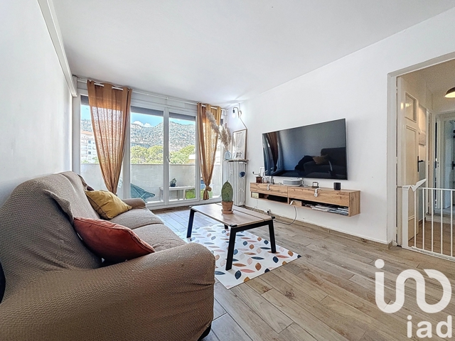 Vente  Appartement T4  de 70 m² à Toulon 180 000 euros Réf: SFN-1797786