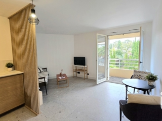 Vente  Appartement F2  de 36 m² à Saint Raphaël 249 000 euros Réf: SFN-1799787