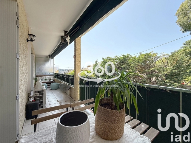 Vente  Appartement F5  de 100 m² à Toulon 325 000 euros Réf: SFN-1801337