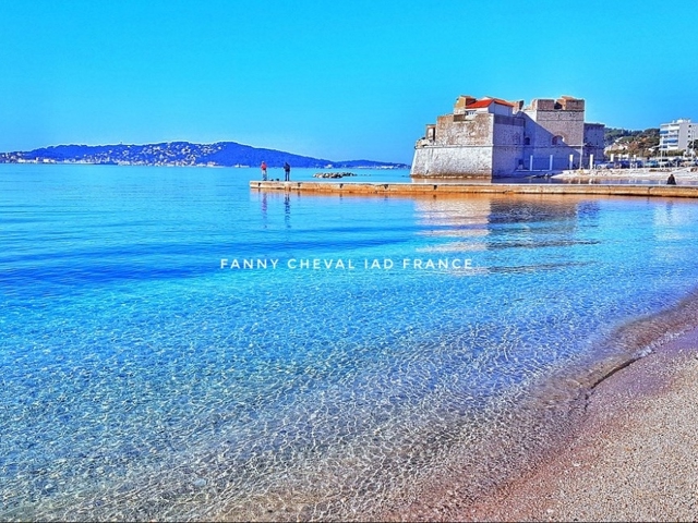 Vente  Appartement F4  de 80 m² à Toulon 330 000 euros Réf: SFN-1703884