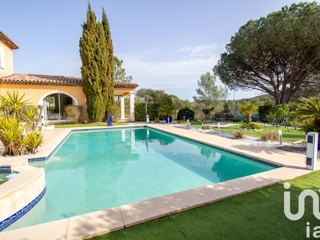 Vente  Maison de 205 m² à Saint Raphaël 949 000 euros