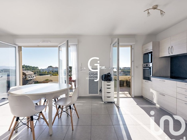 Vente  Appartement F3  de 74 m² à Saint Raphaël 450 000 euros Réf: SFN-1808724