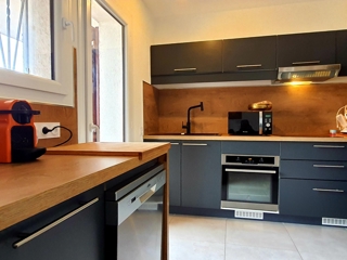 Vente  Appartement F3  de 59 m² à Saint Raphaël 197 000 euros