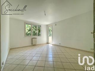 Vente  Appartement T4  de 65 m² à Toulon 179 000 euros