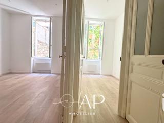 Vente  Appartement F2  de 40 m² à Toulon 160 000 euros
