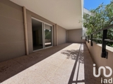 Vente  Appartement F2  de 49 m² à Hyères 260 000 euros