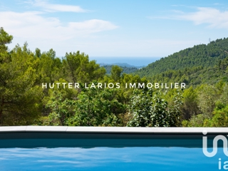 Vente  Maison de 231 m² à Solliès Ville 949 000 euros