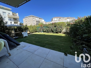Vente  Appartement T2  de 38 m² à Hyères 299 000 euros Réf: SFN-1819036
