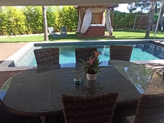 Vente  Maison de 163 m² à Puget sur Argens 819 000 euros