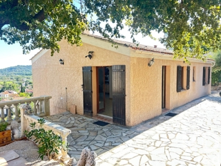 Vente  Maison de 165 m² à La Crau 472 000 euros