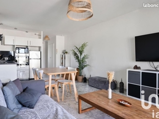 Vente  Appartement F2  de 52 m² à Six-Fours 299 000 euros Réf: SFN-1820155