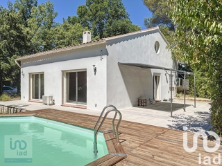 Vente  Maison de 102 m² à La Roquebrussanne 397 000 euros