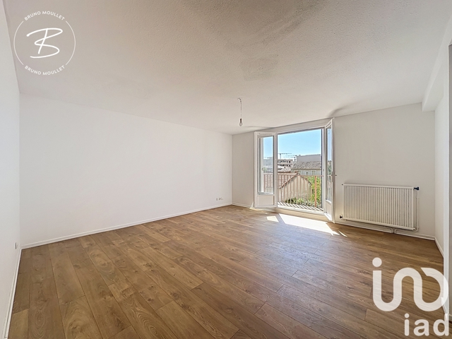 Vente  Appartement T3  de 73 m² à Toulon 185 000 euros Réf: SFN-1822685