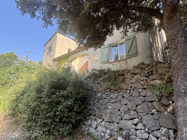 Vente  Maison de 214 m² à Taradeau 747 000 euros Réf: SFN-1822324