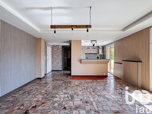 Vente  Appartement F2  de 50 m² à La Seyne 185 000 euros Réf: SFN-1822131