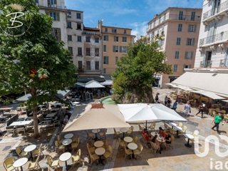 Vente  Appartement F5  de 200 m² à Toulon 690 000 euros
