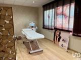 Vente  Local commercial de 70 m² à Fréjus 132 000 euros