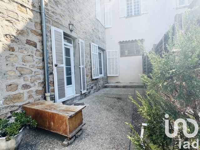 Vente  Appartement T3  de 80 m² au Muy 193 000 euros Réf: SFN-1827678