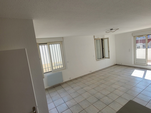 Vente  Appartement T2  de 72 m² à Toulon 171 200 euros Réf: SFN-1828921