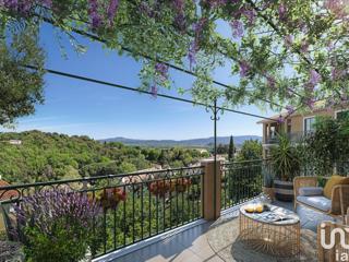 Vente  Appartement F3  de 62 m² à Grimaud 479 000 euros