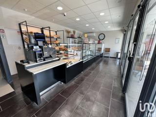 Vente  Local commercial de 90 m² à Saint Raphaël 537 000 euros