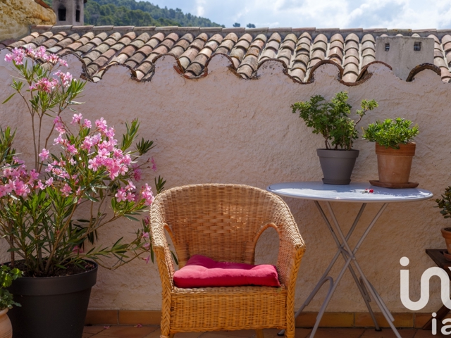 Vente  Maison de 74 m² à Villecroze 219 000 euros Réf: SFN-1832792