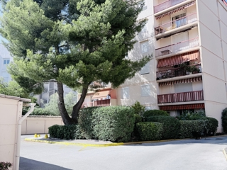 Vente  Appartement T2  de 51 m² à Toulon 105 600 euros Réf: SFN-1833202
