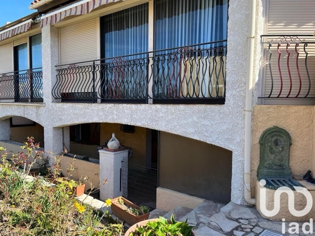 Vente  Maison de 220 m² à Pierrefeu du Var 416 000 euros Réf: SFN-1833670