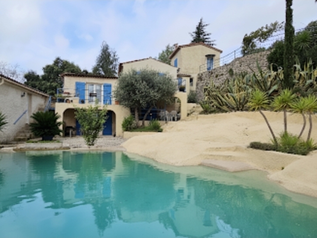 Vente  Maison de 285 m² à Les Adrets de l'Estérel 735 000 euros Réf: SFN-1832650