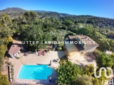 Vente  Maison de 150 m² à Solliès Toucas 595 000 euros