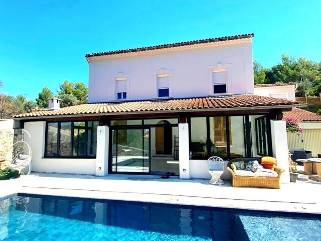 Vente  Maison de 323 m² à La Valette du Var 1 545 000 euros Réf: SFN-1836463