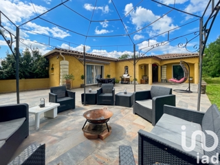 Vente  Maison de 227 m² à Forcalqueiret 490 000 euros