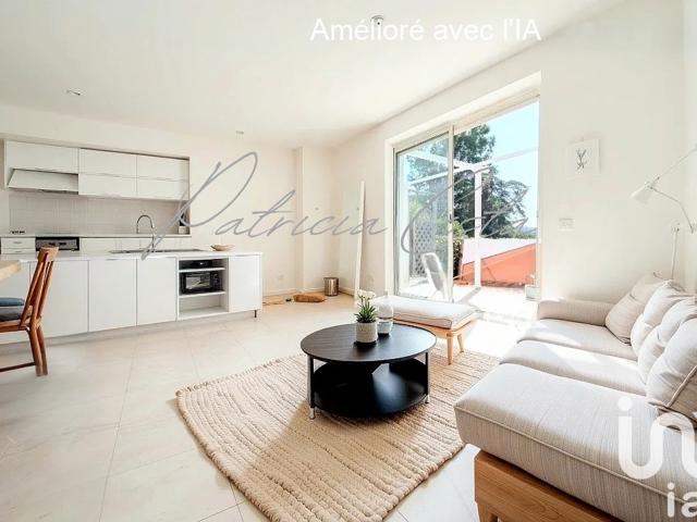 Vente  Appartement F2  de 46 m² à Saint Raphaël 200 000 euros Réf: SFN-1835349