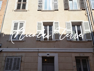 Vente  Appartement F3  de 98 m² à Cuers 160 000 euros Réf: SFN-1843329