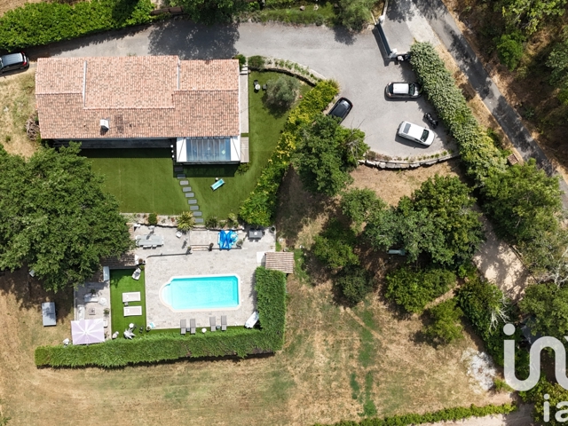 Vente  Maison de 150 m² à Bagnols en Forêt 780 000 euros Réf: SFN-1816282