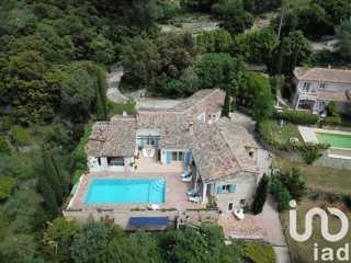 Vente  Maison de 225 m² à Figanières 617 000 euros